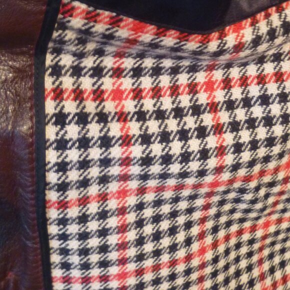 Vintage leather coat for men or women by Jeno de Paris, Made in Canada - Picture 4 of 7